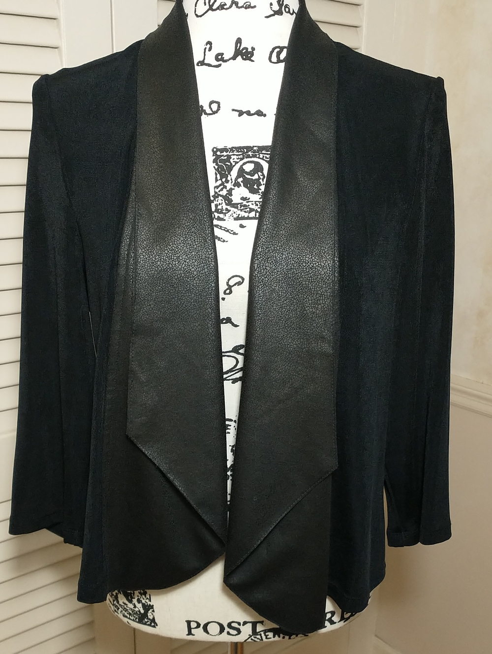 Chico's Traveler Black Jacket, Quarter Length Sleeve, Size 1 (8-10), Travel Must
